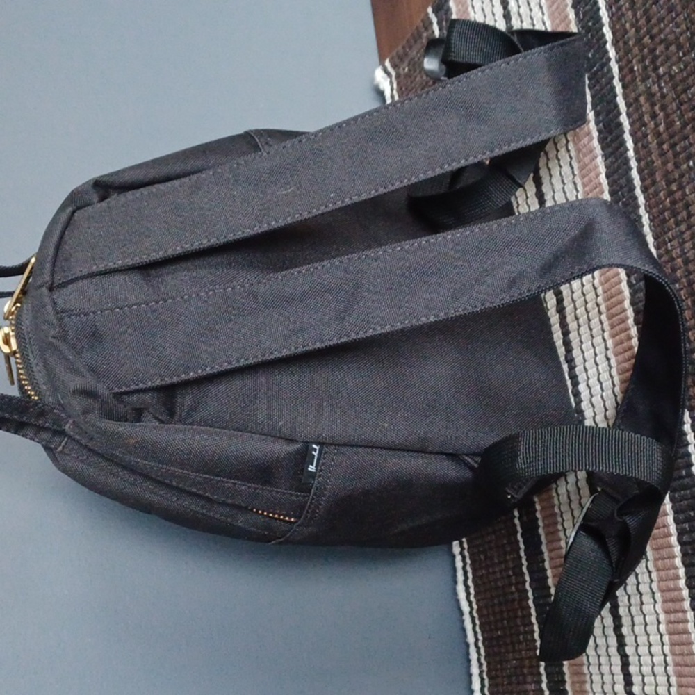 Herschel backpack - Picture 5 of 16